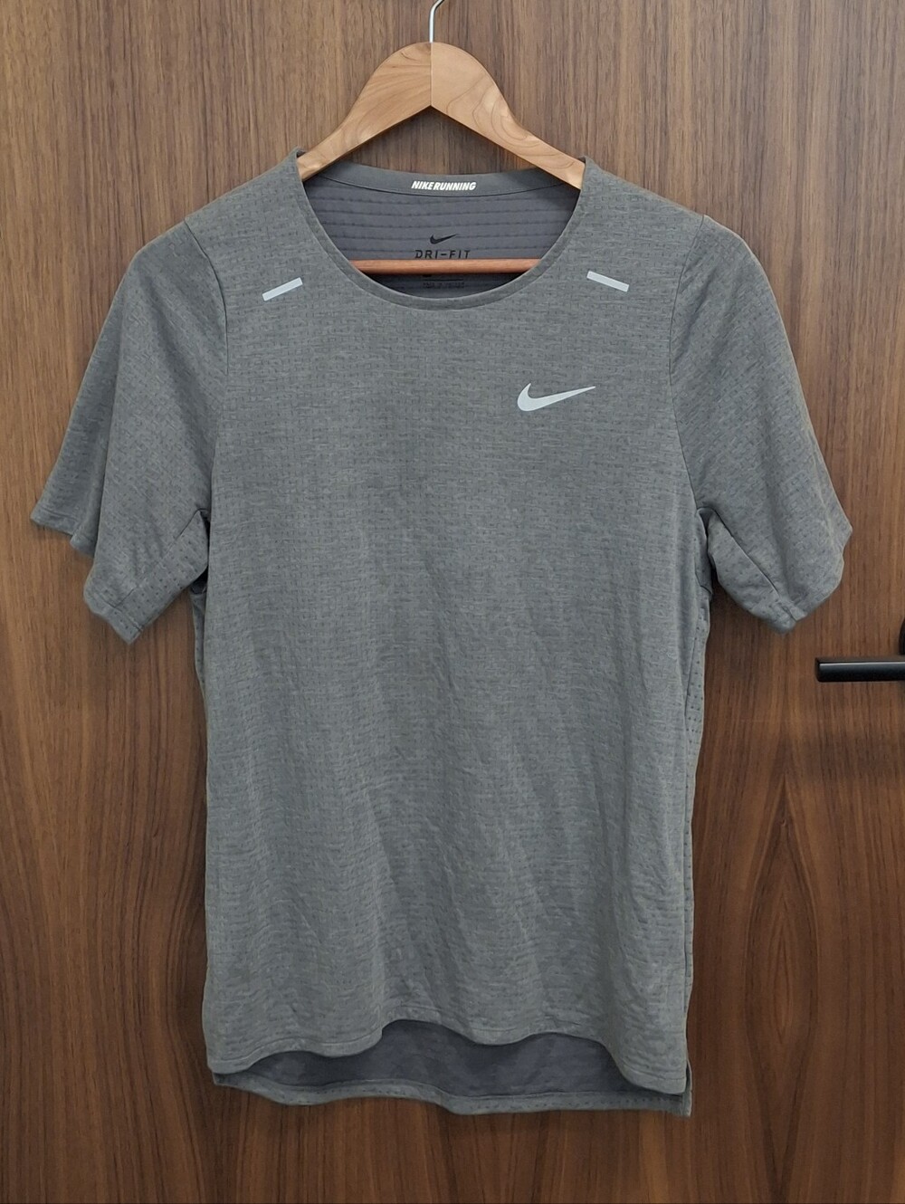 NIKE DRI-FIT SS Running T-shirt Sz S
